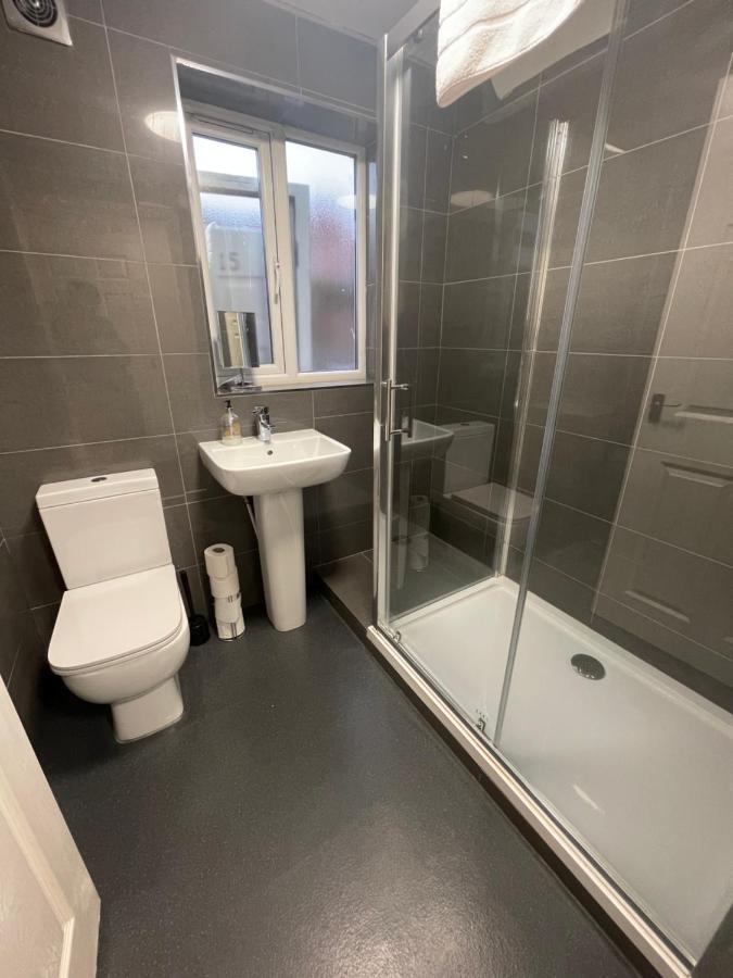 ليفربول Mays Apartments - 147-153 Mill Street, Free Parking, 5 Minute Walk To Baltic Market And City Centre - Apartments Sleep 1-6 Guests المظهر الخارجي الصورة